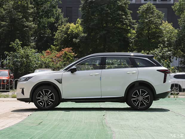 東風(fēng)日產(chǎn) 啟辰星 2021款 260T 自動(dòng)48V輕混增壓 星曜版