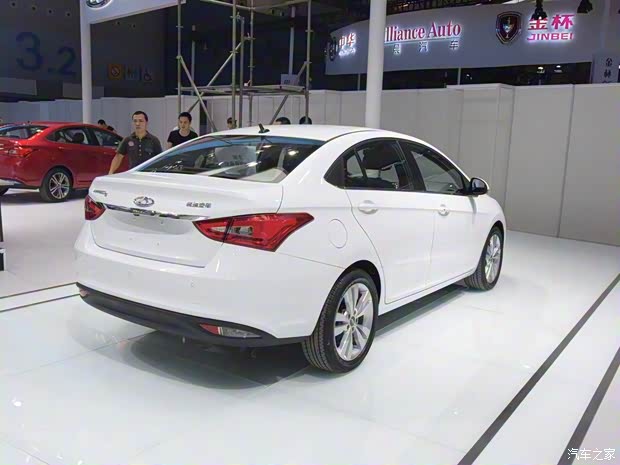 奇瑞汽車 艾瑞澤5 2016款 手動基本型