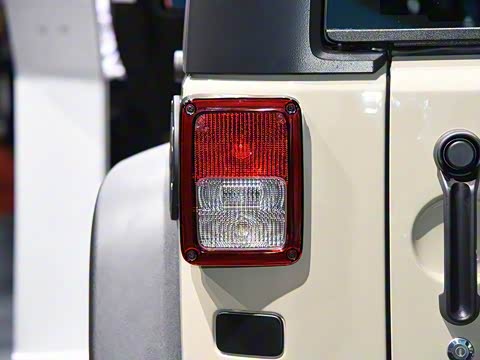 2017款 3.6L Rubicon Recon 十年限量珍藏版 2017款 3.6L Rubicon Recon 十年限量珍藏版