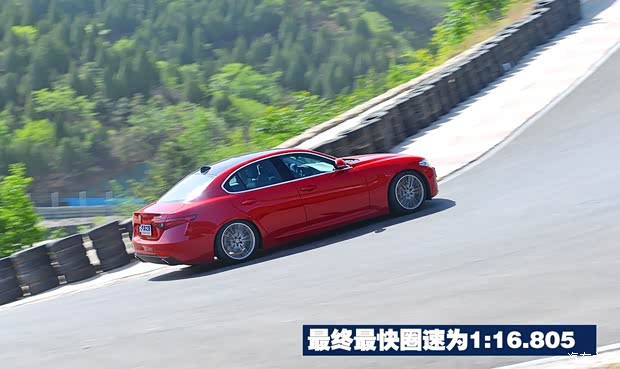 阿尔法·罗密欧 Giulia 2017款 2.0T 280HP 豪华版