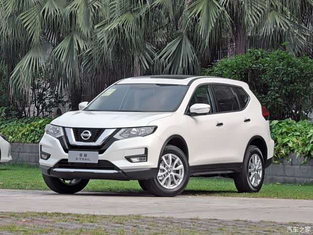 東風日產(chǎn) 奇駿 2017款 2.0L CVT七座舒適版 2WD