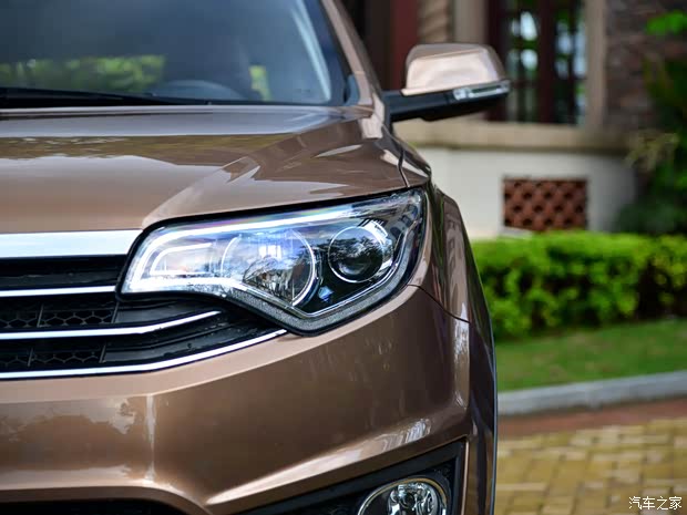 一汽吉林 森雅R7 2016款 1.6L 尊贵型