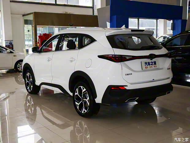 江汽集團(tuán) 思皓X8 2021款 300T DCT豪華智聯(lián)版 5座