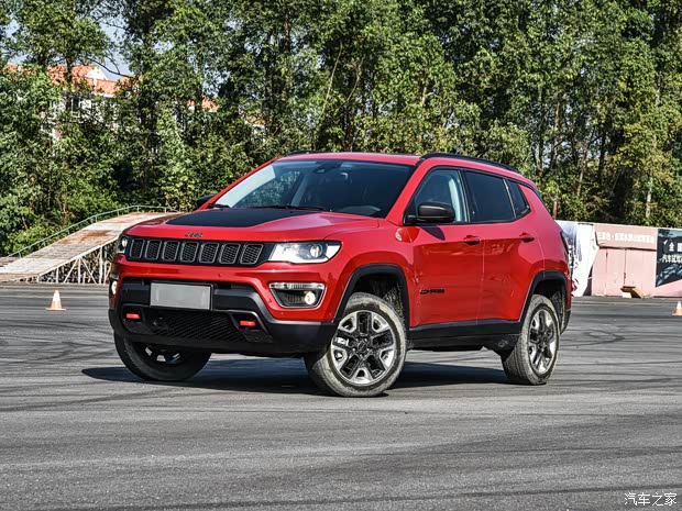 广汽菲克Jeep 指南者 2017款 200TS 高性能四驱版 广汽菲克Jeep 指南者 2017款 200TS 高性能四驱版