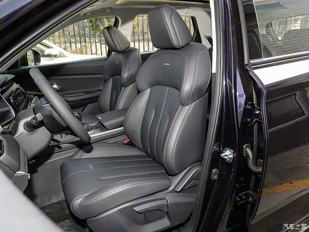 长安汽车 长安欧尚X7 2021款 1.5T 手动豪华型 长安汽车 长安欧尚X7 2021款 1.5T 手动豪华型