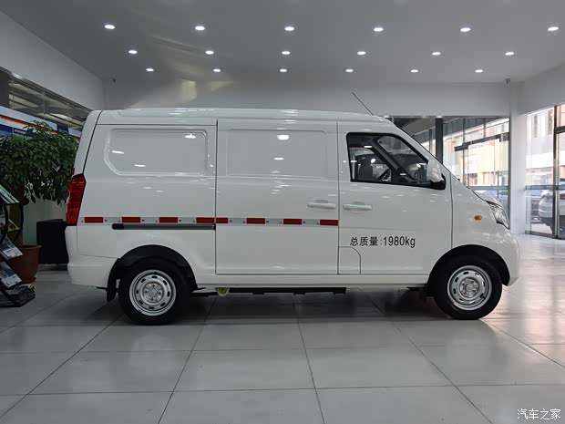 福汽新龙马 启腾M70EV 2017款 纯电动 厢式运输车2座