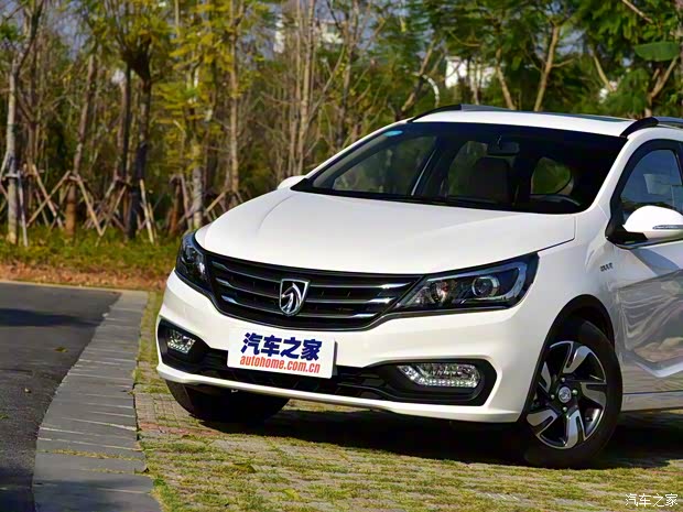 上汽通用五菱 寶駿310W 2017款 1.5L 手動豪華型