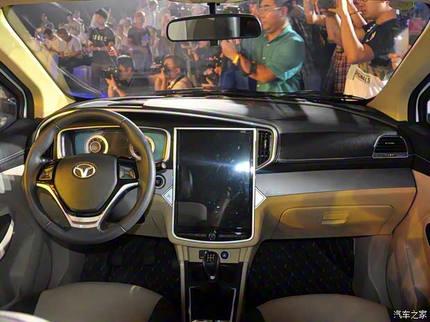 濰柴汽車 英致737 2015款 1.5L 手動互聯(lián)網版 濰柴汽車 英致737 2015款 1.5L 手動互聯(lián)網版