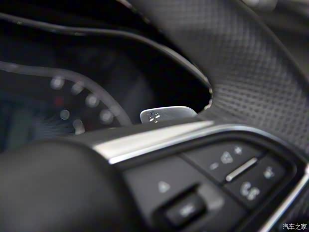 上汽通用五菱 宝骏510 2017款 1.5L 自动豪华型