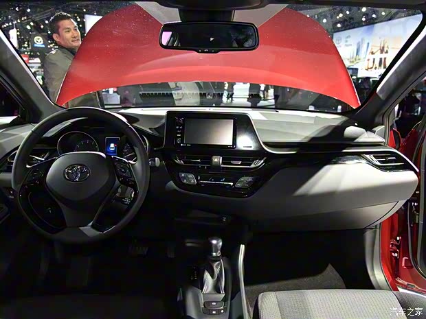 丰田(进口) 丰田C-HR 2016款 crossover 丰田(进口) 丰田C-HR 2016款 crossover