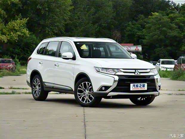 廣汽三菱 歐藍(lán)德 2018款 2.4L 四驅(qū)精英版 5座