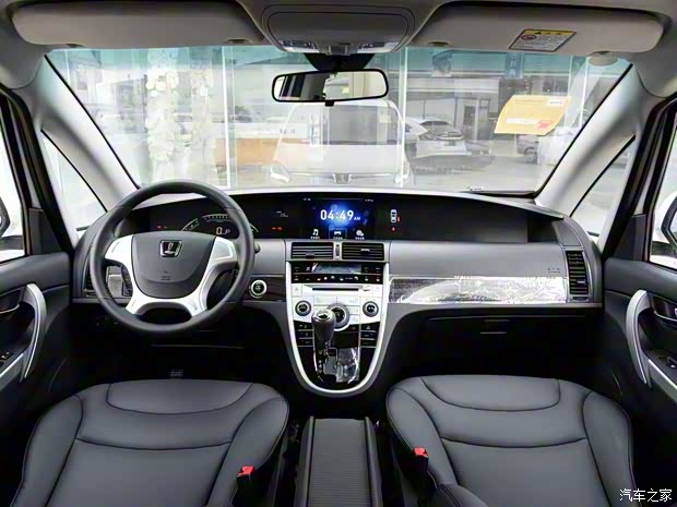 东风裕隆 大7 MPV 2016款 2.0T 舒享型 东风裕隆 大7 MPV 2016款 2.0T 舒享型