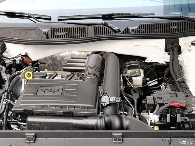 上汽大众 朗逸 2017款 230TSI DSG舒适版