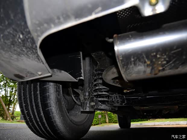 一汽吉林 森雅R7 2016款 1.6L 尊贵型