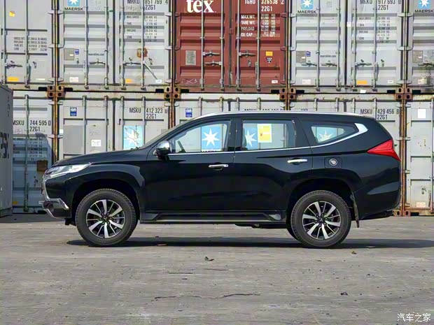 三菱(进口) 帕杰罗·劲畅(进口) 2019款 3.0L 标准型