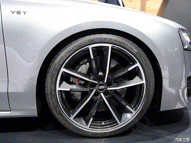 奧迪(進(jìn)口) 奧迪S8 2015款 S8 plus