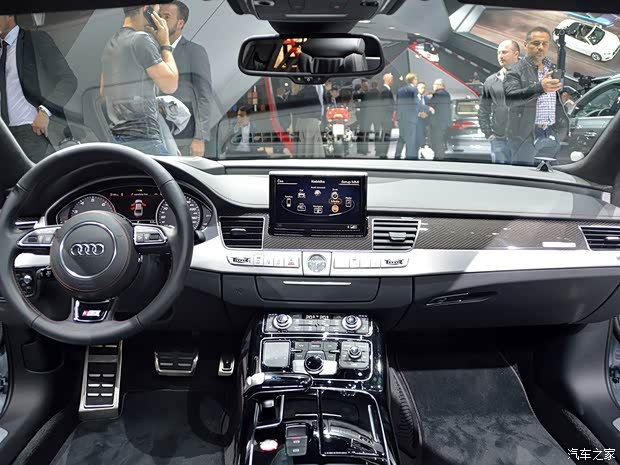 奥迪(进口) 奥迪S8 2015款 S8 plus