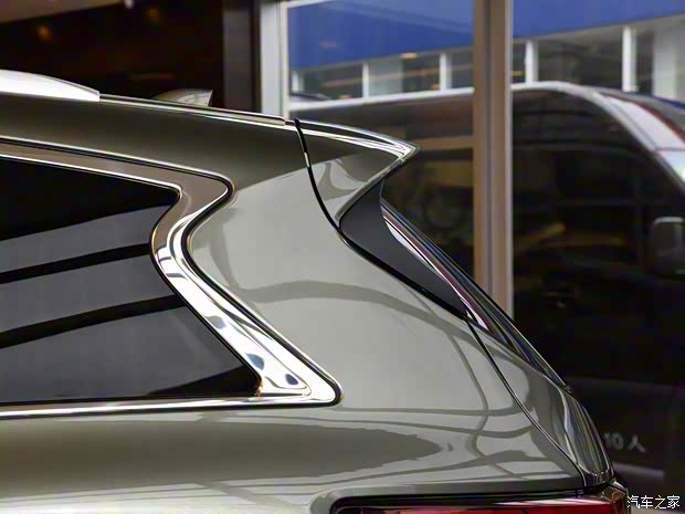 英菲尼迪(進(jìn)口) 英菲尼迪QX60 2016款 2.5T Hybrid 四驅(qū)全能版