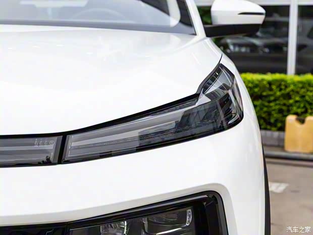 江汽集团 思皓QX 2021款 1.5T 300T 双离合尊贵智联型