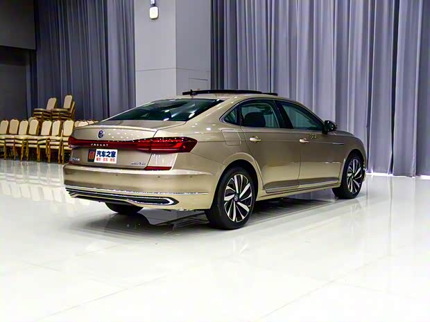 上汽大眾 帕薩特 2022款 380TSI 旗艦版