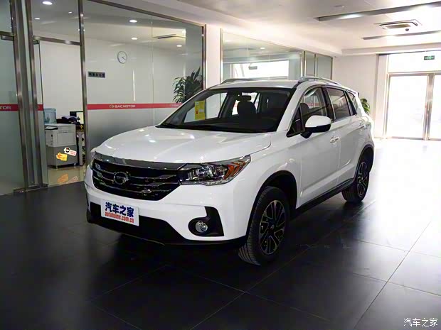 广汽乘用车 传祺GS4 2017款 200T 手动两驱精英版 广汽乘用车 传祺GS4 2017款 200T 手动两驱精英版