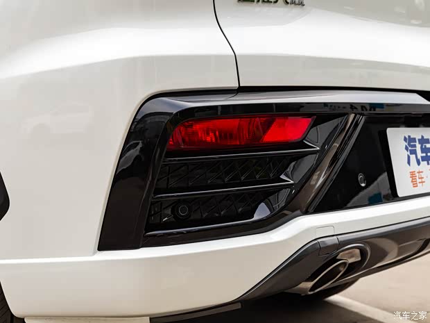 江汽集团 思皓QX 2021款 1.5T 300T 双离合尊贵智联型