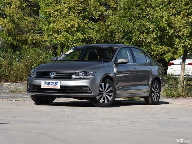 一汽-大众 速腾 2017款 230TSI 自动舒适型 一汽-大众 速腾 2017款 230TSI 自动舒适型