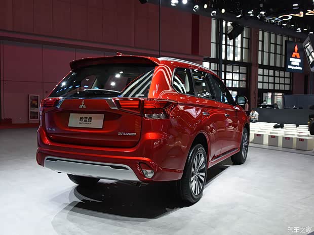 广汽三菱 欧蓝德 2021款 2.4L 四驱致尊版 7座