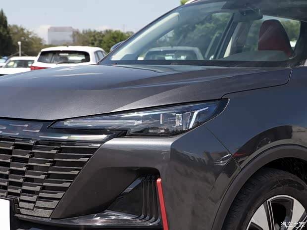 长安汽车 长安CS55PLUS 2022款 中配版