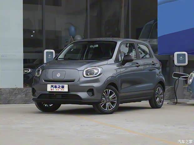 零跑汽车 零跑T03 2021款 400轻享版 零跑汽车 零跑T03 2021款 400轻享版