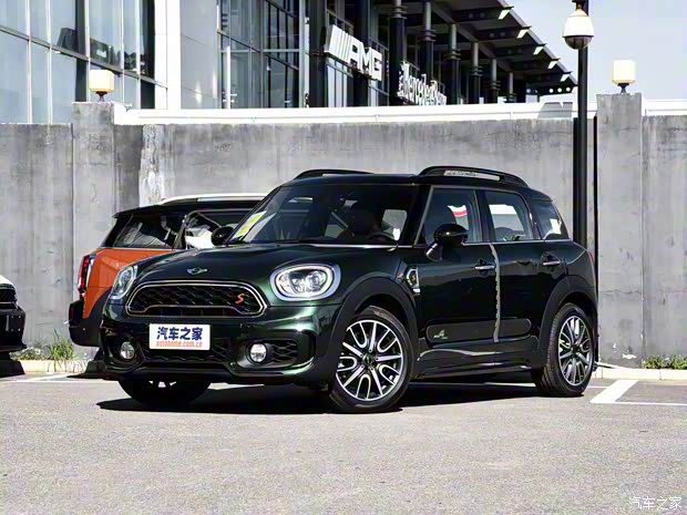 MINI MINI COUNTRYMAN 2017款 2.0T COOPER S ALL4 赛车控 MINI MINI COUNTRYMAN 2017款 2.0T COOPER S ALL4 赛车控