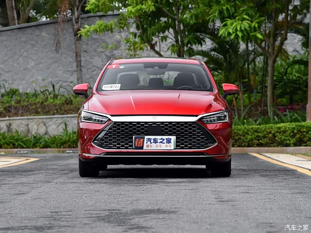 比亞迪 秦PLUS 2021款 DM-i 120KM 旗艦型