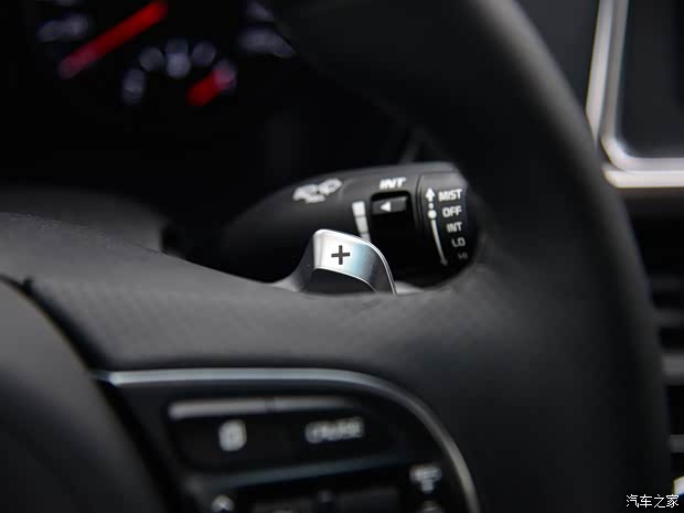 东风悦达起亚 起亚K5 2016款 1.6T 自动PREMIUM