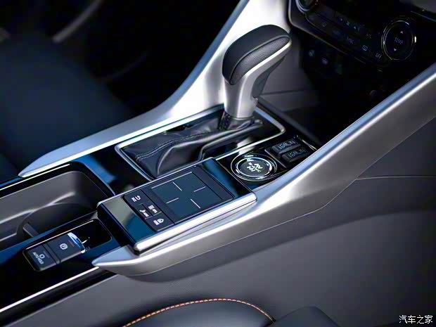 三菱(进口) Eclipse Cross 2017款 基本型 三菱(进口) Eclipse Cross 2017款 基本型