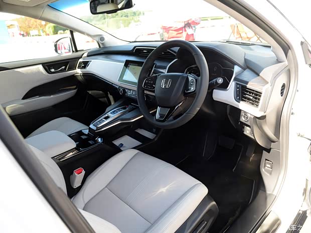 本田(進(jìn)口) CLARITY 2016款 基本型 本田(進(jìn)口) CLARITY 2016款 基本型