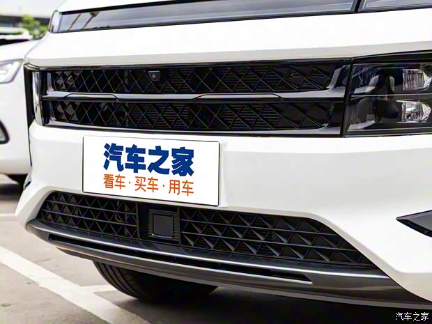 江汽集团 思皓QX 2021款 1.5T 300T 双离合尊贵智联型