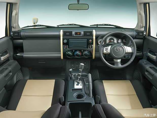 丰田(进口) FJ 酷路泽 2017款 Final Edition 丰田(进口) FJ 酷路泽 2017款 Final Edition