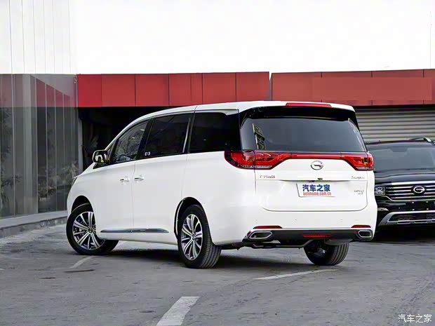 广汽乘用车 传祺GM8 2018款 320T 尊贵版 广汽乘用车 传祺GM8 2018款 320T 尊贵版