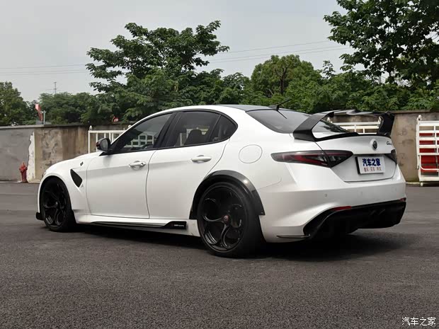 阿爾法·羅密歐 Giulia 2021款 GTAm 試裝車