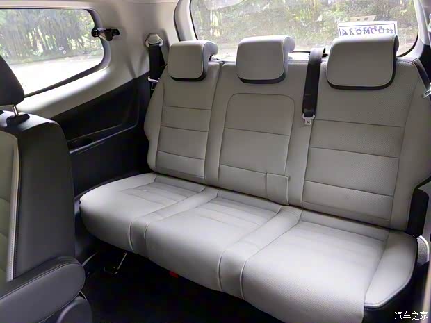 東風(fēng)風(fēng)行 風(fēng)行S500 2015款 1.5L MT