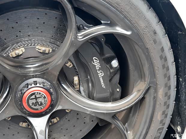 阿爾法·羅密歐 Giulia 2021款 GTAm 試裝車