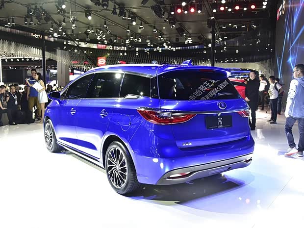 比亚迪 宋MPV 2017款 基本型 比亚迪 宋MPV 2017款 基本型