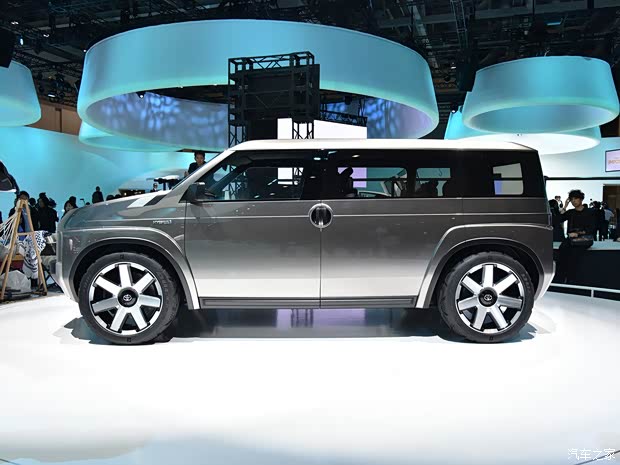 豐田(進口) Tj Cruiser 2018款 Concept