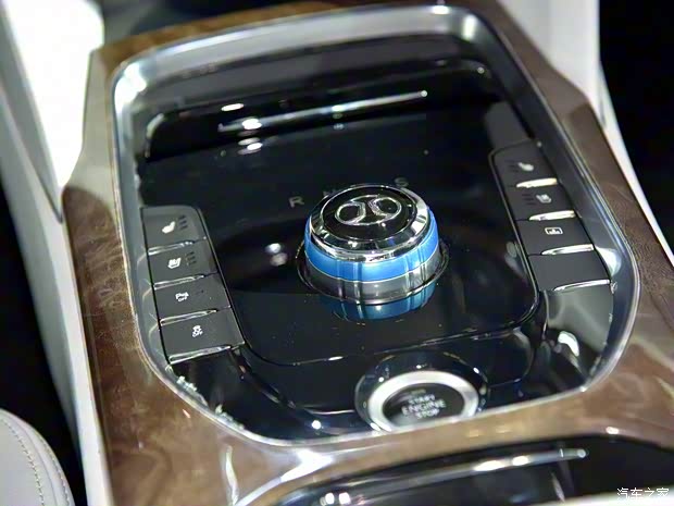 北汽新能源 北汽新能源EH400 2017款 基本型