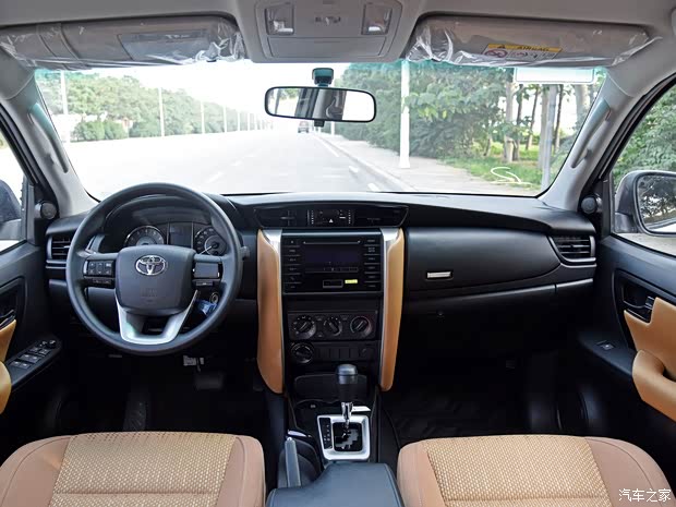 豐田(進(jìn)口) Fortuner 2016款 2.7L 中東版