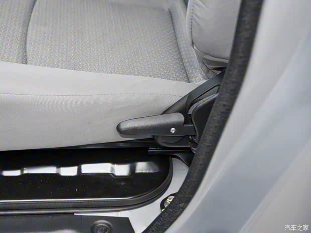 华晨鑫源 鑫源T50S 2021款 1.6L标准型CNG 200L SWDC16M 华晨鑫源 鑫源T50S 2021款 1.6L标准型CNG 200L SWDC16M