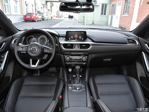 一汽马自达 阿特兹 2018款 2.5L 蓝天尊崇版