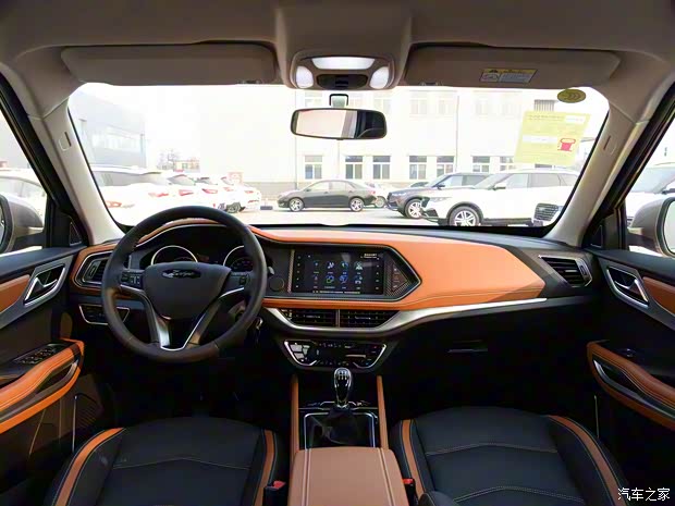 众泰汽车 众泰T300 2017款 1.5L 手动豪华型 众泰汽车 众泰T300 2017款 1.5L 手动豪华型