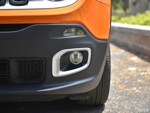 广汽菲克Jeep 自由侠 2016款 1.4T 自动智能版