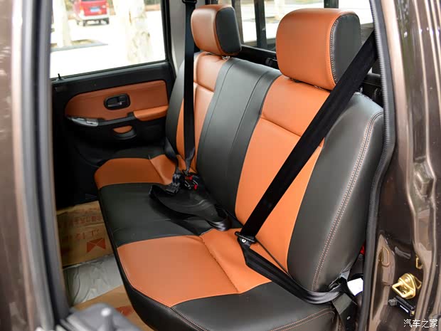 江铃汽车 宝典 2016款 1.8T新超值汽油两驱长货箱GLJX4G18E5L